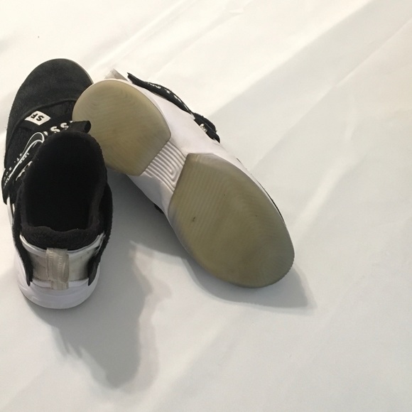 Lebron James sneakers - Picture 5 of 5